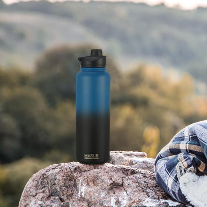 HASLE OUTFITTERS 32 oz Insulated Water Bottle Stainless Steel Double Walled Vacuum Sports Water Bottle with 2 Lids (Straw and Spout Lid) for Gym Camping Hiking(Black,1)