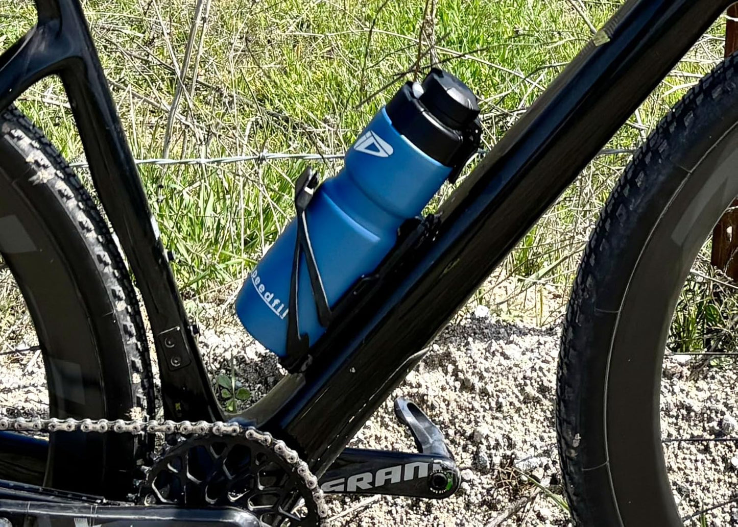 Speedfil Speedflask 21oz. Vacuum Insulated Stainless Steel Cycling Sports Water Bottle with NEW Bounce Back Lid 2.0 (Silver)