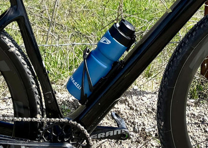 Speedfil Speedflask 21oz. Vacuum Insulated Stainless Steel Cycling Sports Water Bottle with NEW Bounce Back Lid 2.0 (Silver)