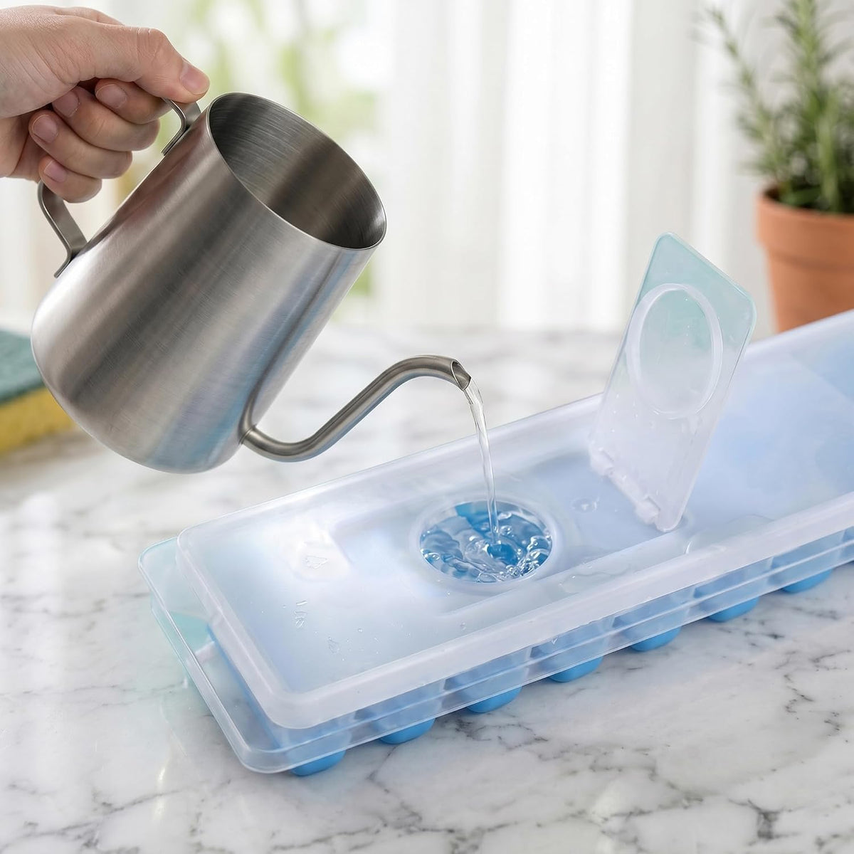 2 Pcs Long Ice Stick Tray Silicone with Lid,Water Bottle Ice Cube Tray with Easy Push and Pop Out Material, Ideal for Sports and Water Bottles