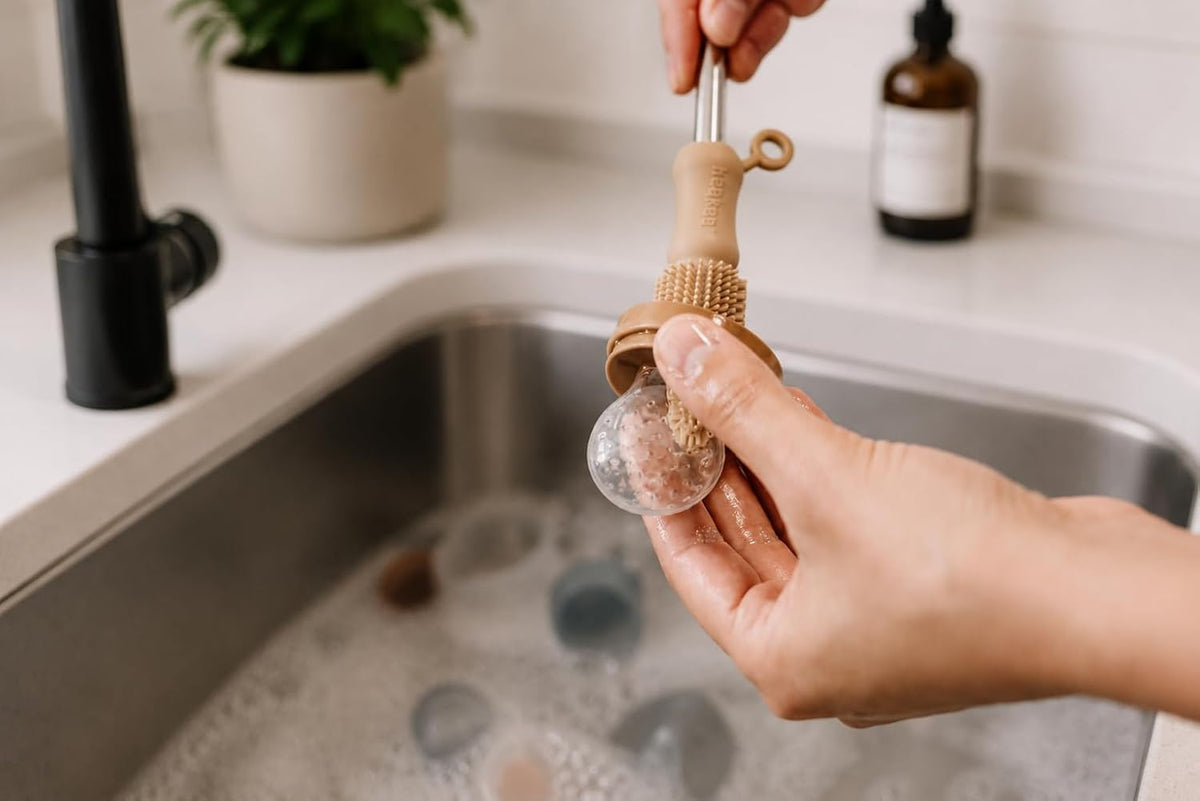 Food-Grade Silicone Double-Ended Cleaning Brush (Brush-Blush)