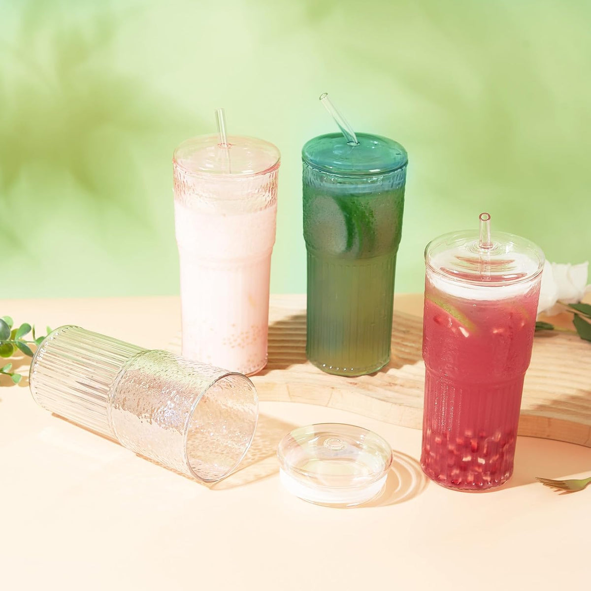Glass Coffee Tumbler, 20 oz Glass Cup with Lid and Straw
