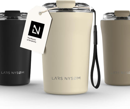 LARS NYSØM Thermo Coffee Mug to go with Strap 13oz | Travel Mug 0.38 Liter with Insulation | Leak Proof Stainless Steel Thermal Tumbler for Coffee and Tea to Go (Pine Green, 12.9oz)
