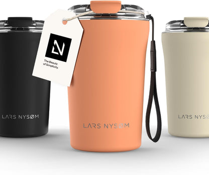 LARS NYSØM Thermo Coffee Mug to go with Strap 13oz | Travel Mug 0.38 Liter with Insulation | Leak Proof Stainless Steel Thermal Tumbler for Coffee and Tea to Go (Pine Green, 12.9oz)