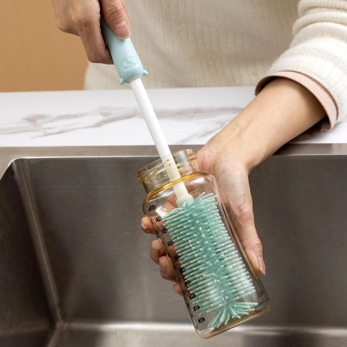 Silicone Bottle Cleaner Brush,13.4in Long Handle Water Cup Bottles Cleaner