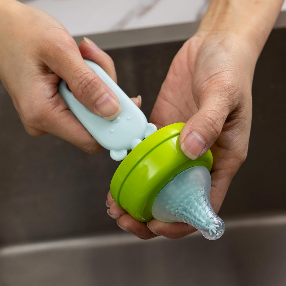 Silicone Bottle Cleaner Brush,13.4in Long Handle Water Cup Bottles Cleaner