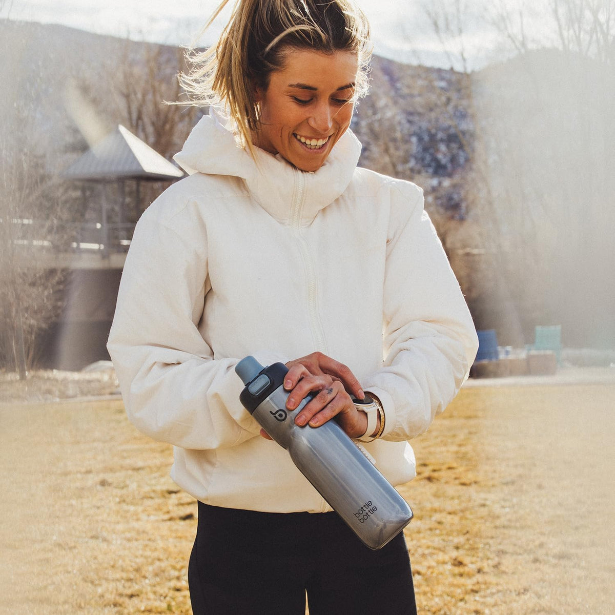 BOTTLE BOTTLE Insulated Water Bottle with Handle 24 oz blue