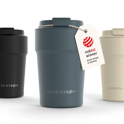 LARS NYSØM Thermo Coffee Mug to go 17oz | Travel Mug 0.5 Liter with Insulation | Silicone grip base | Leak Proof Stainless Steel Tumbler for Coffee and Tea on the Go (Powder Midnight Blue, 17oz)