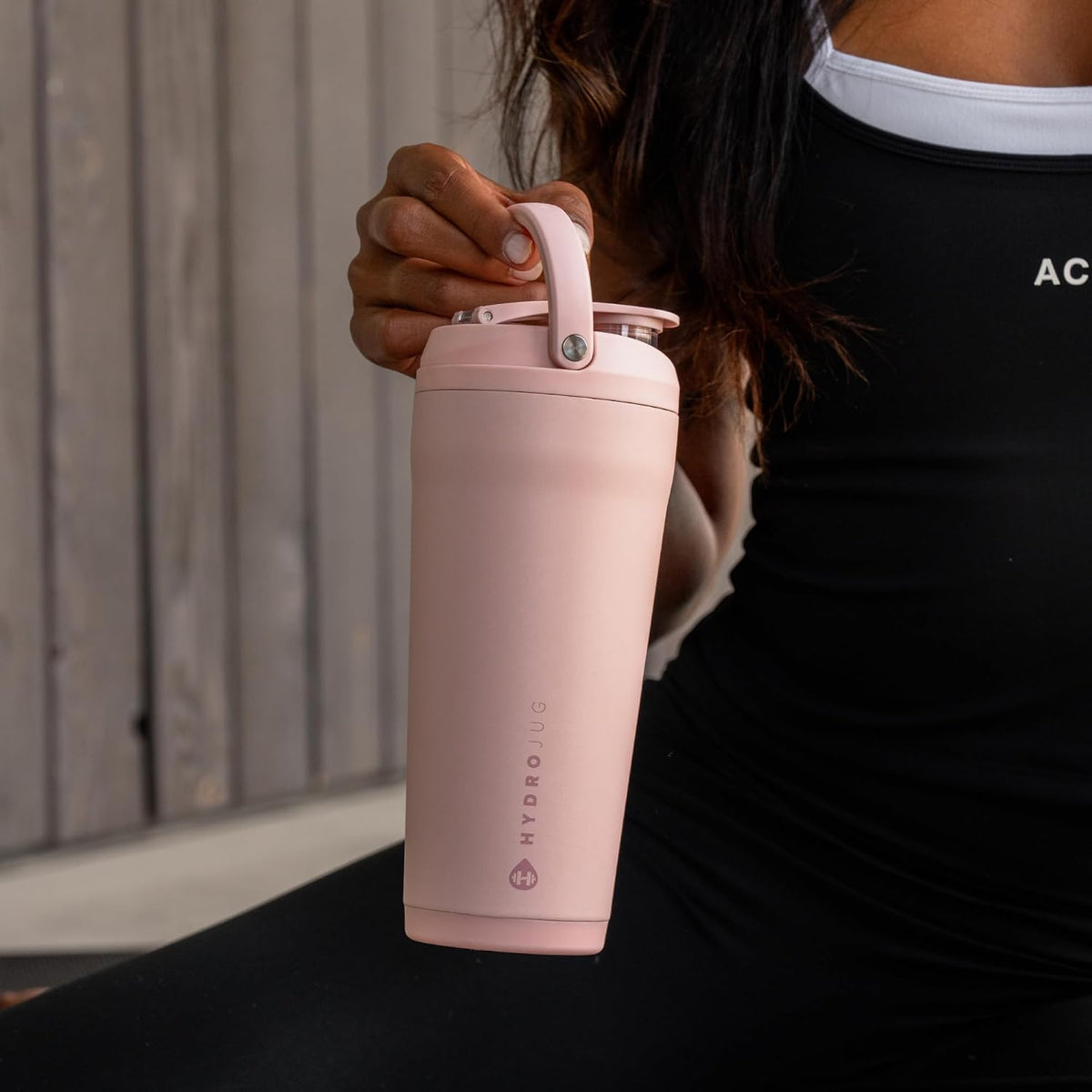 Insulated Protein Shaker Bottle 24 oz, Silent Mixing, Black
