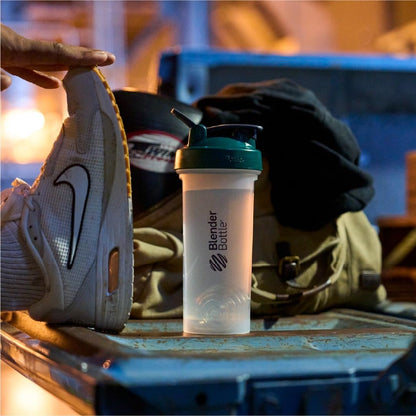 Classic V2 Plastic Shaker Bottle 20 oz Clear/Black