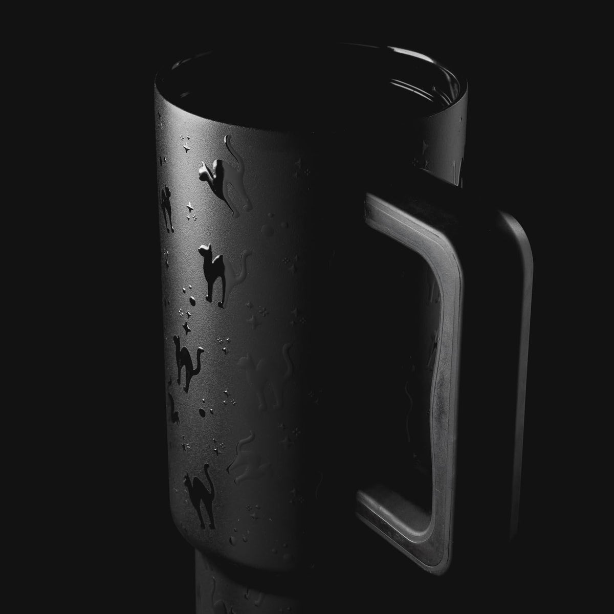 40oz Leak-Proof Ceramic Lined Tumbler with Handle | Skiing | Trek Signature Insulated Water Bottle with Straw Lid | Cupholder Friendly Tumbler with Silicone Base | Downhill Skiing