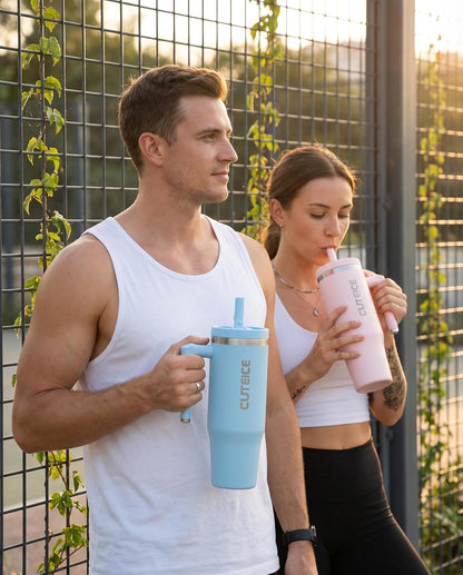 Blue Tumbler with Straw and Handle Coffee Travel Mug with Lid Leakproof Insulated Cup Stainless Steel Mug for Iced Tea, Coffee, Cold Beverages Fits in Car Cup Holder Skyblue Water Bottle for Office