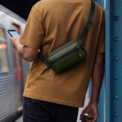 3.5L Sling Bag with RFID Blocking Crossbody Chest Pack for Men Women