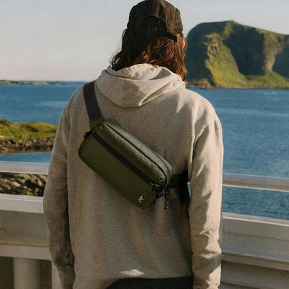 3.5L Sling Bag with RFID Blocking Crossbody Chest Pack for Men Women